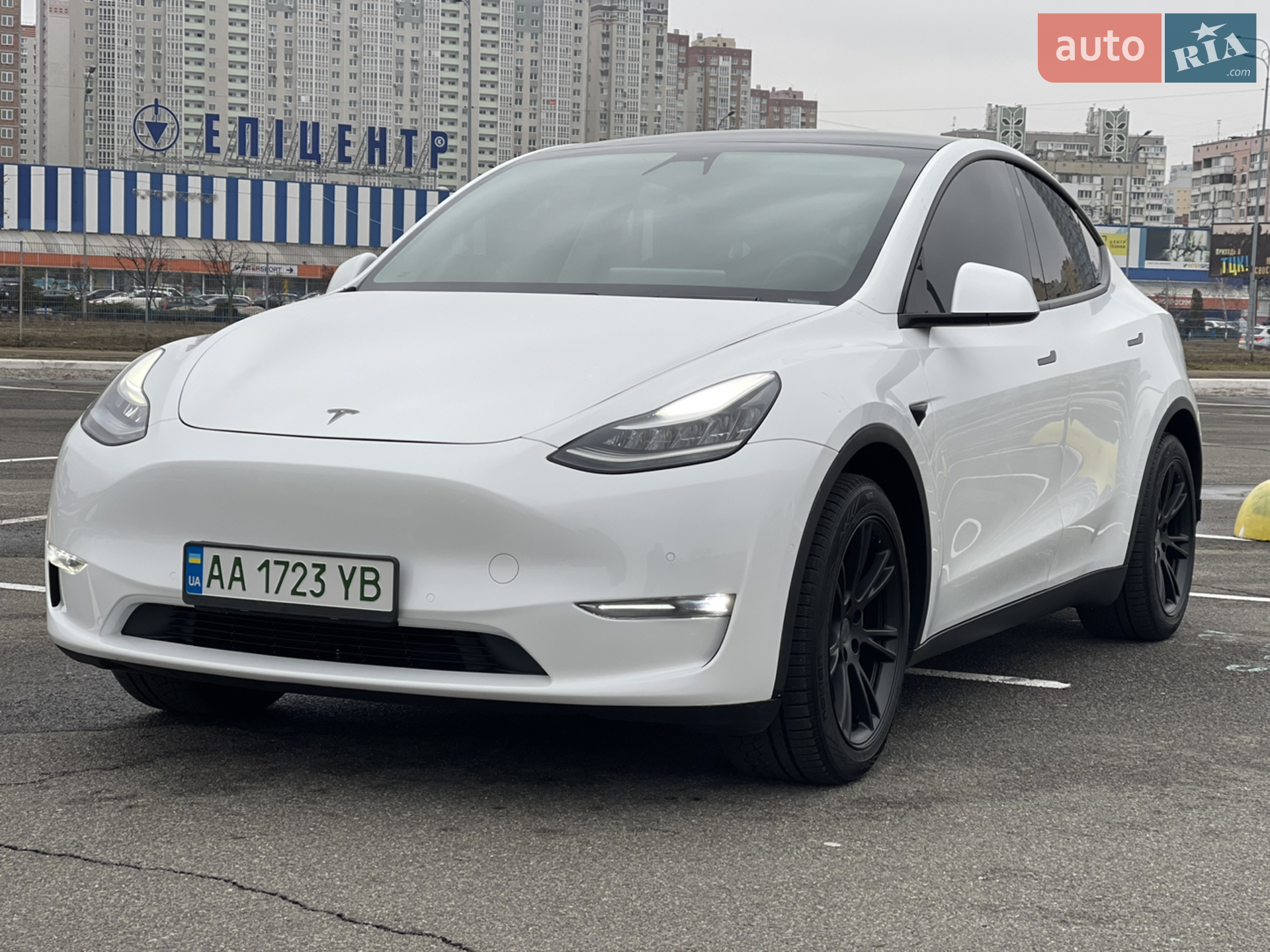 2020 Tesla Model Y - мініатюра 8