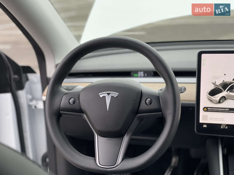 Внедорожник / Кроссовер Tesla Model Y 2020 в Киеве
