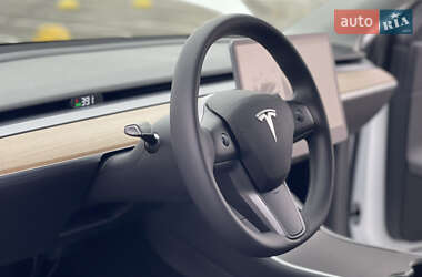 Внедорожник / Кроссовер Tesla Model Y 2020 в 