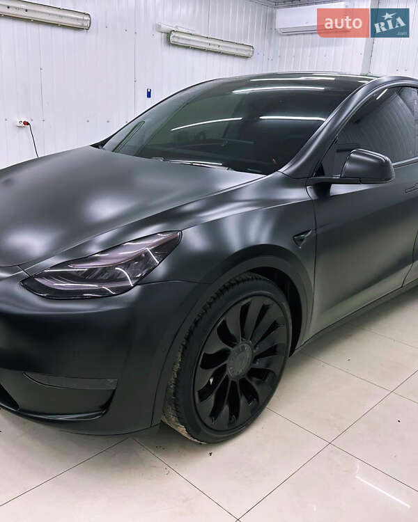 Позашляховик / Кросовер Tesla Model Y 2020 в Тернополі