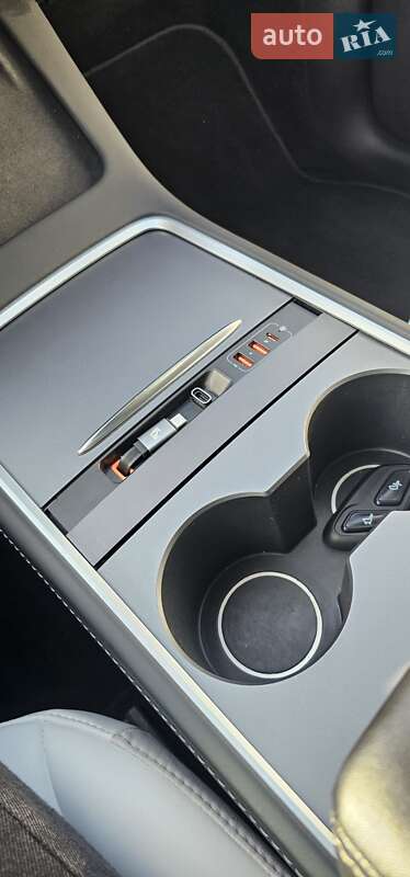 Внедорожник / Кроссовер Tesla Model Y 2022 в Запорожье фото 32 Внедорожник / Кроссовер Tesla Model Y 2022 в Запорожье