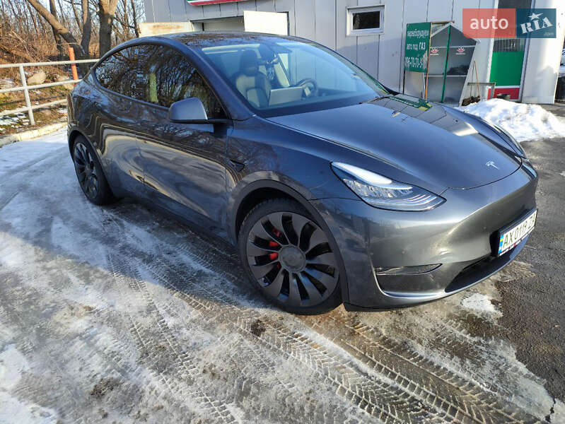 Внедорожник / Кроссовер Tesla Model Y 2020 в Харькове