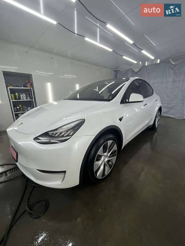 Внедорожник / Кроссовер Tesla Model Y 2020 в Харькове