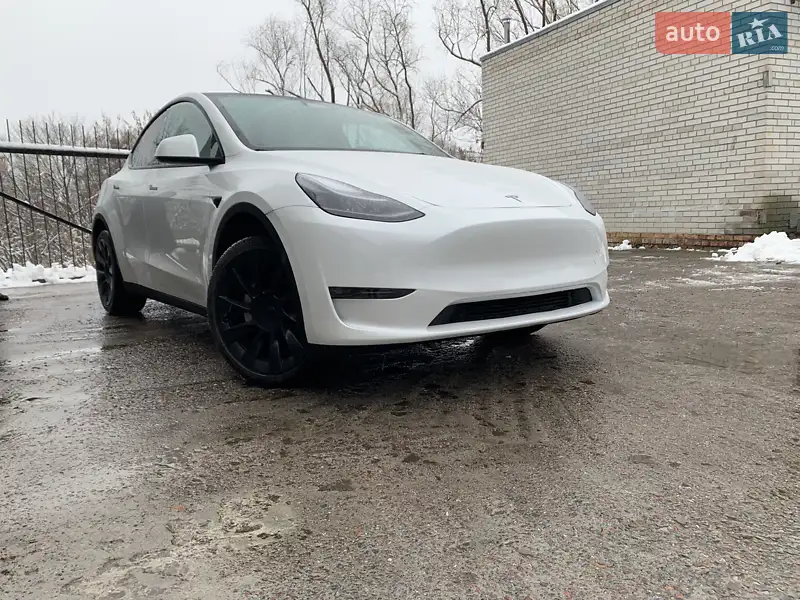 Tesla Model Y 2022