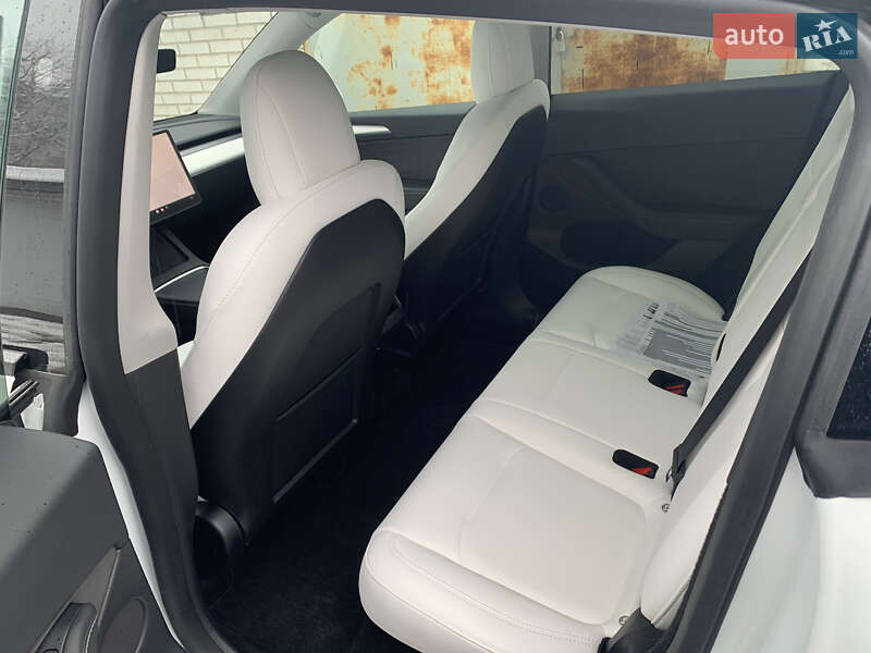 Позашляховик / Кросовер Tesla Model Y 2022 в Білій Церкві