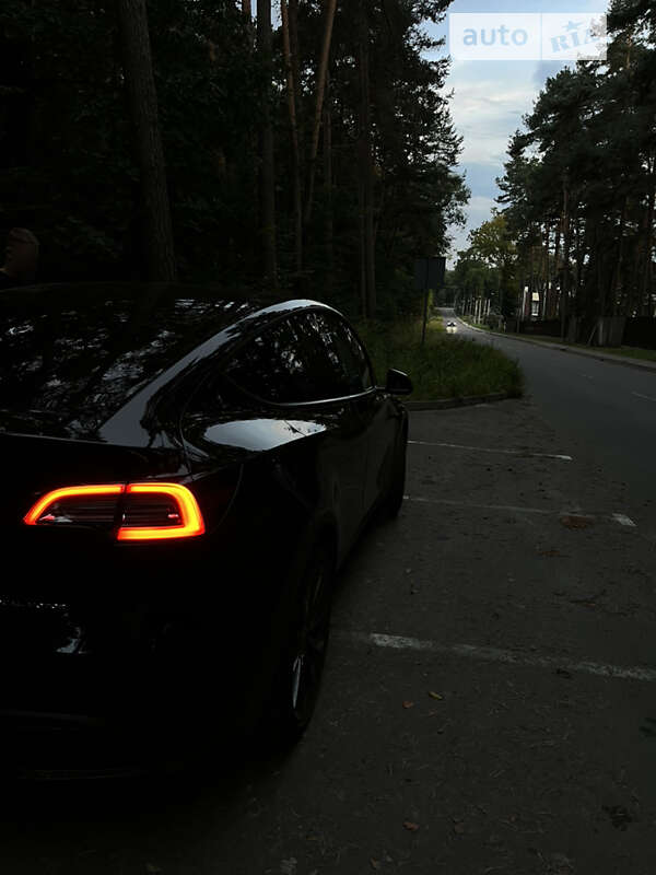 Внедорожник / Кроссовер Tesla Model Y 2022 в Львове фото 2 Внедорожник / Кроссовер Tesla Model Y 2022 в Львове