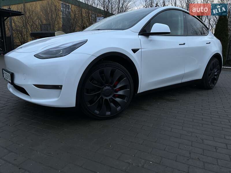 Внедорожник / Кроссовер Tesla Model Y 2023 в Ровно