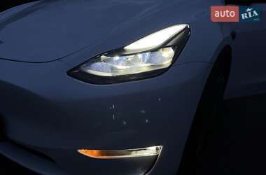 Внедорожник / Кроссовер Tesla Model Y 2023 в Ровно