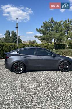 Внедорожник / Кроссовер Tesla Model Y 2021 в Днепре