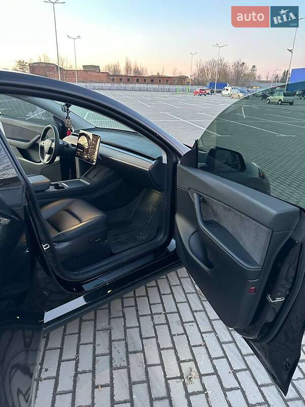 Внедорожник / Кроссовер Tesla Model Y 2021 в Тернополе фото 17 Внедорожник / Кроссовер Tesla Model Y 2021 в Тернополе