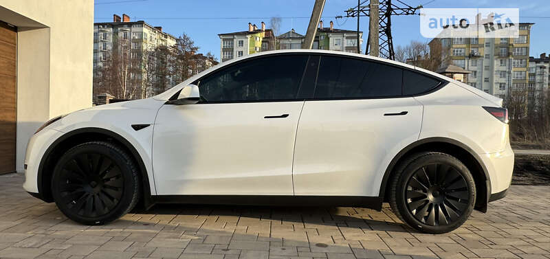 Внедорожник / Кроссовер Tesla Model Y 2023 в Ивано-Франковске фото 10 Внедорожник / Кроссовер Tesla Model Y 2023 в Ивано-Франковске