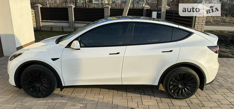 Внедорожник / Кроссовер Tesla Model Y 2023 в Ивано-Франковске фото 11 Внедорожник / Кроссовер Tesla Model Y 2023 в Ивано-Франковске