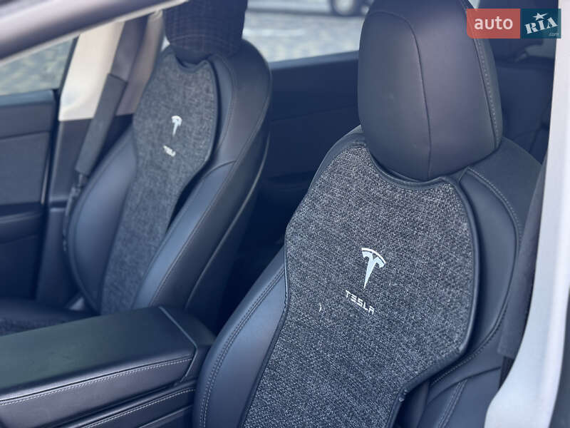 Внедорожник / Кроссовер Tesla Model Y 2021 в Виннице