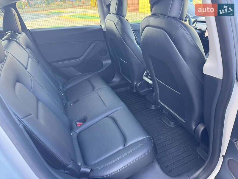Внедорожник / Кроссовер Tesla Model Y 2021 в Виннице