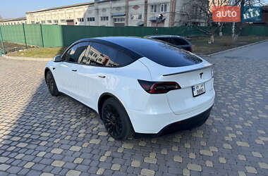 Внедорожник / Кроссовер Tesla Model Y 2021 в 