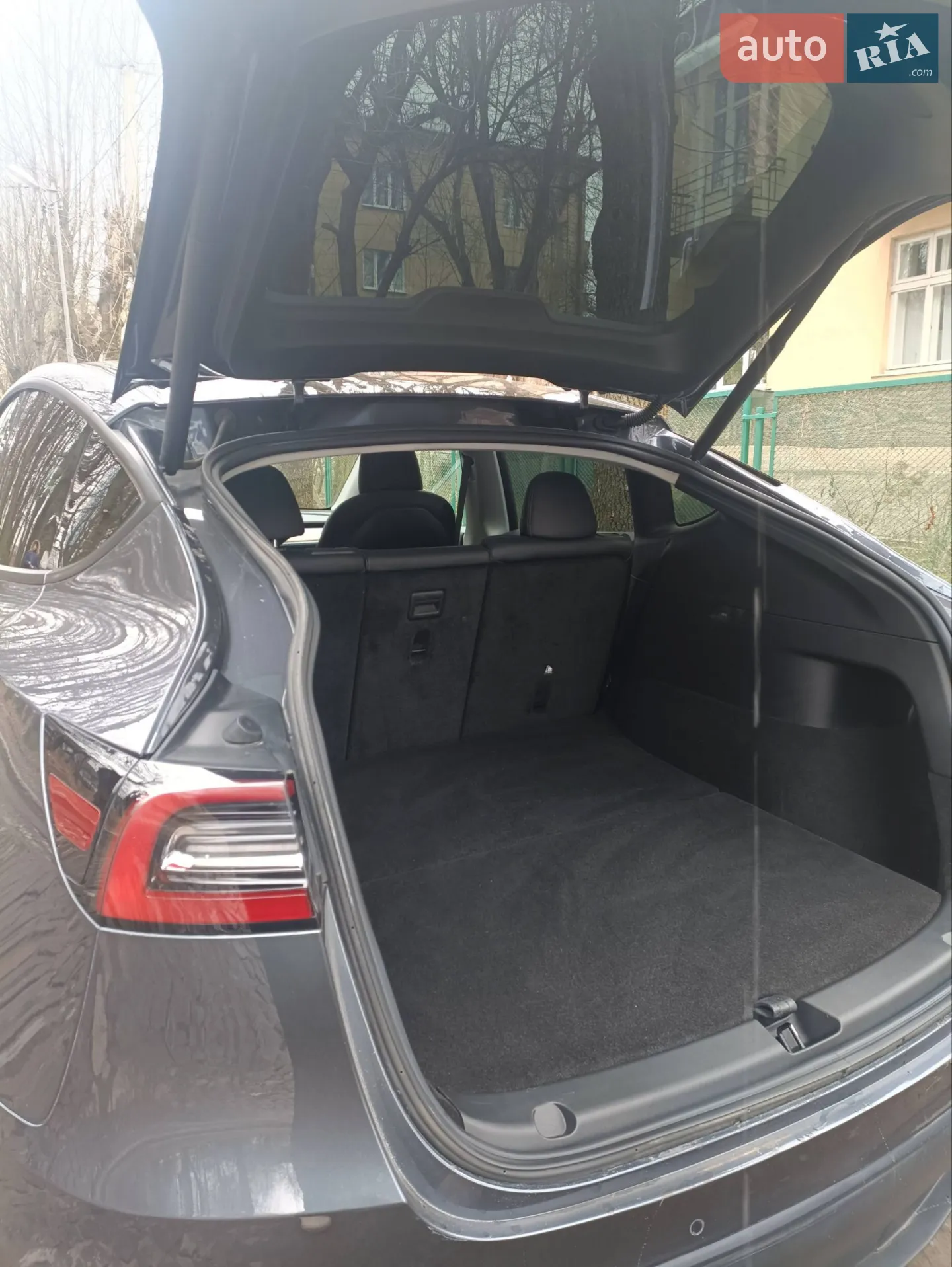 2022 Tesla Model Y - мініатюра 17