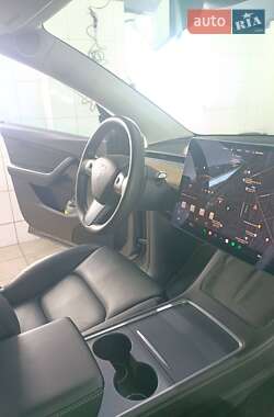 Внедорожник / Кроссовер Tesla Model Y 2022 в Львове