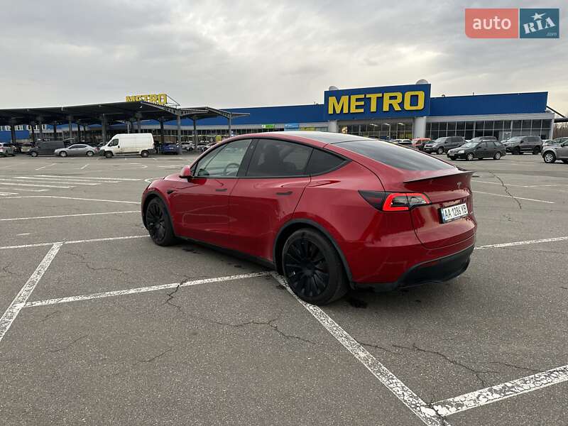 Внедорожник / Кроссовер Tesla Model Y 2020 в Киеве