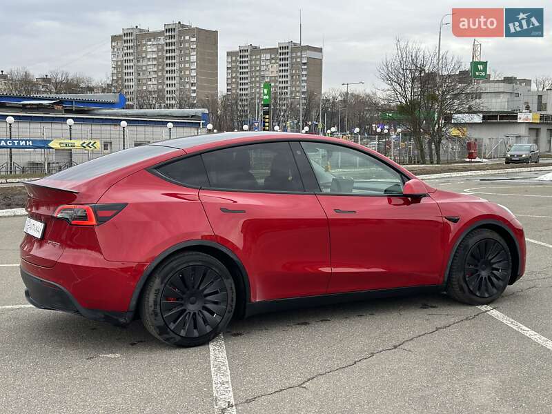 Внедорожник / Кроссовер Tesla Model Y 2020 в Киеве