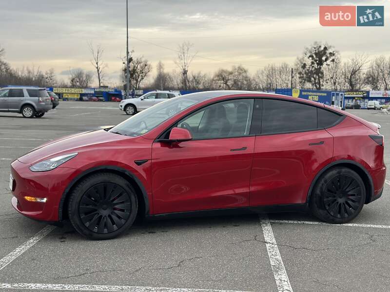 Внедорожник / Кроссовер Tesla Model Y 2020 в Киеве