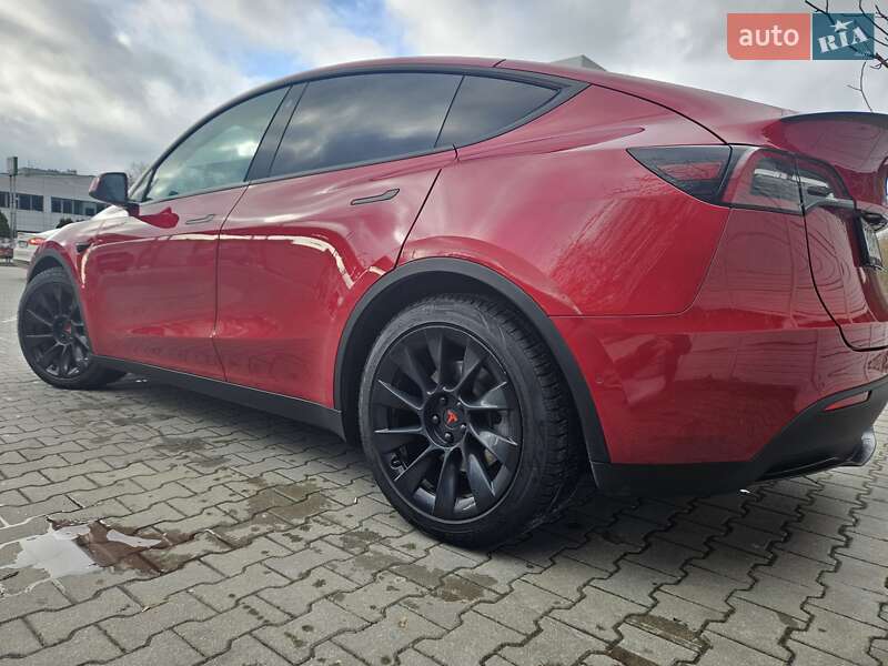 Внедорожник / Кроссовер Tesla Model Y 2021 в Львове