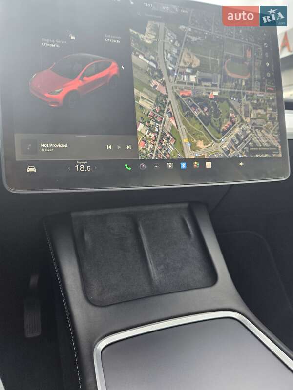 Внедорожник / Кроссовер Tesla Model Y 2021 в Львове