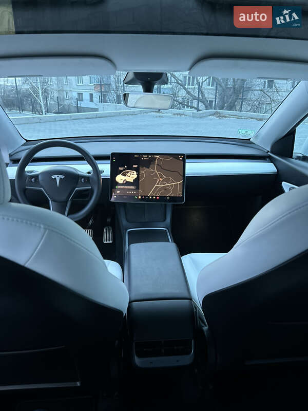 Внедорожник / Кроссовер Tesla Model Y 2022 в Киеве