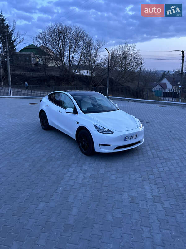 Внедорожник / Кроссовер Tesla Model Y 2022 в Киеве