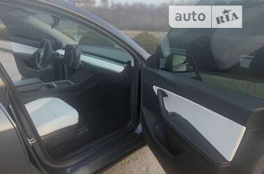Внедорожник / Кроссовер Tesla Model Y 2021 в 