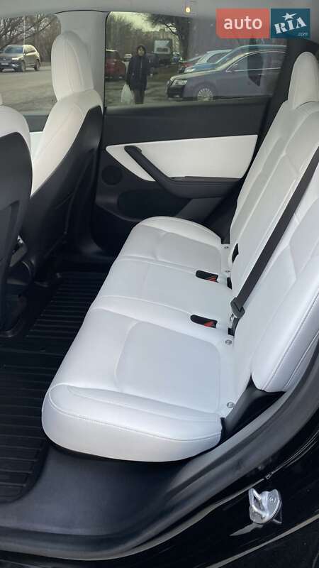 Внедорожник / Кроссовер Tesla Model Y 2022 в Полтаве