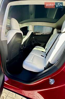Внедорожник / Кроссовер Tesla Model Y 2022 в 