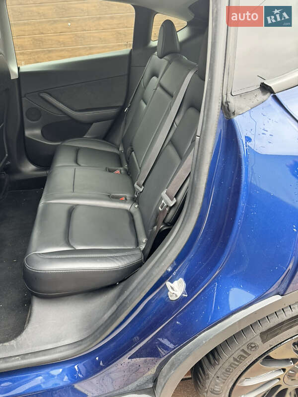 Внедорожник / Кроссовер Tesla Model Y 2021 в Борисполе