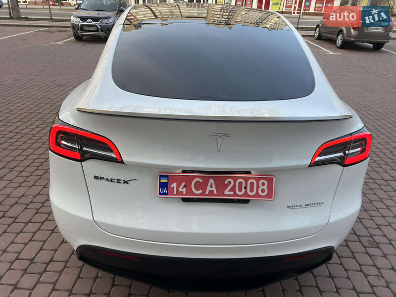 Внедорожник / Кроссовер Tesla Model Y 2022 в Ивано-Франковске