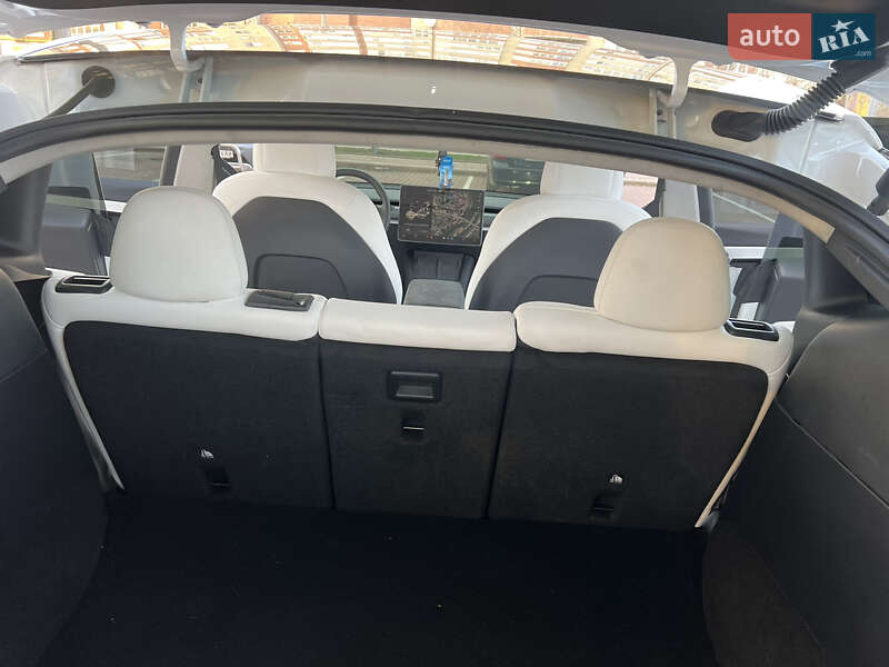 Внедорожник / Кроссовер Tesla Model Y 2022 в Ивано-Франковске