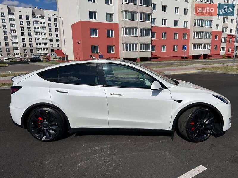 Позашляховик / Кросовер Tesla Model Y 2023 в Вінниці