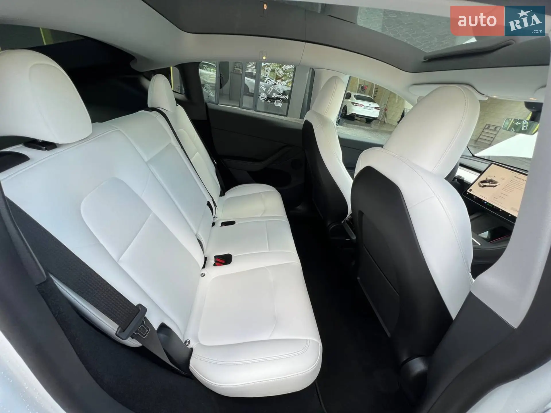 2023 Tesla Model Y - мініатюра 12