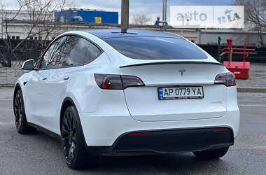 Позашляховик / Кросовер Tesla Model Y 2021 в Запоріжжі
