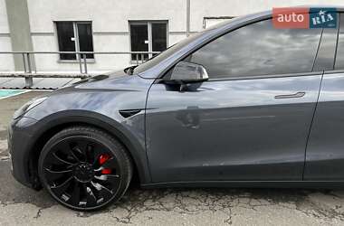 Внедорожник / Кроссовер Tesla Model Y 2022 в Киеве