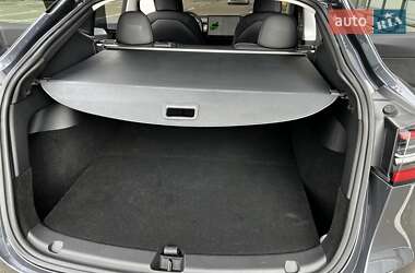 Внедорожник / Кроссовер Tesla Model Y 2022 в Киеве