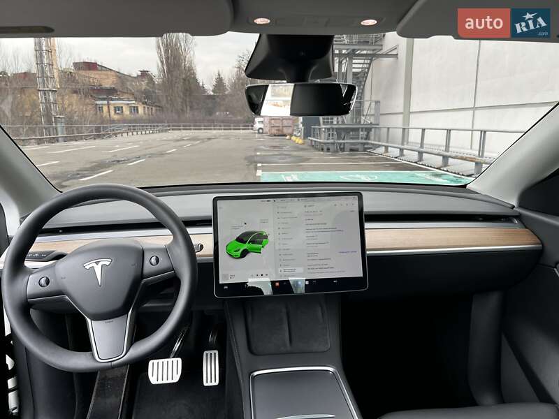 Внедорожник / Кроссовер Tesla Model Y 2022 в Киеве