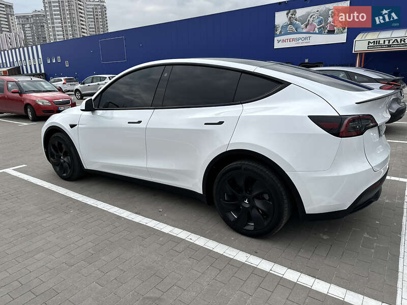 Позашляховик / Кросовер Tesla Model Y 2023 в Броварах