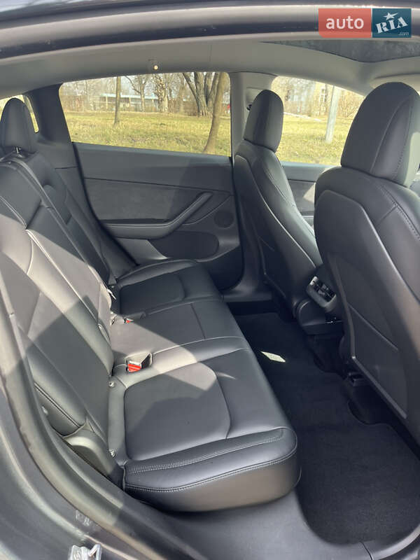 Внедорожник / Кроссовер Tesla Model Y 2021 в Харькове
