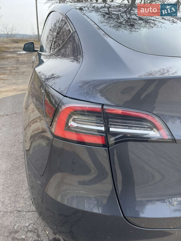 Внедорожник / Кроссовер Tesla Model Y 2021 в Харькове