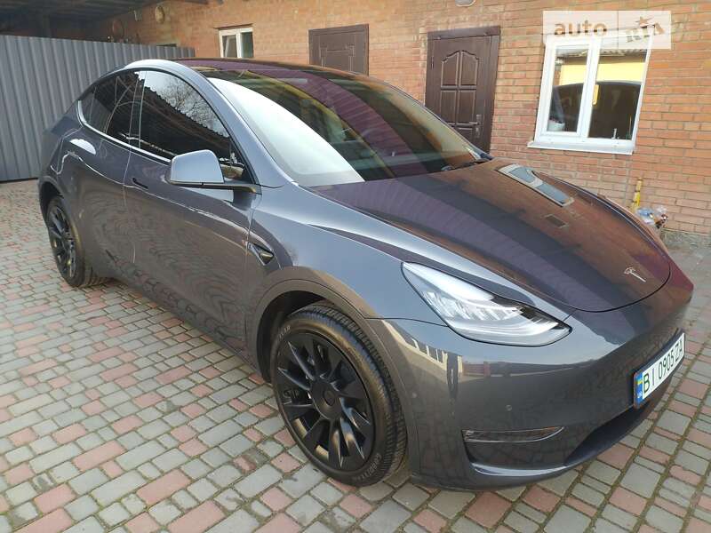 Позашляховик / Кросовер Tesla Model Y 2021 в Полтаві