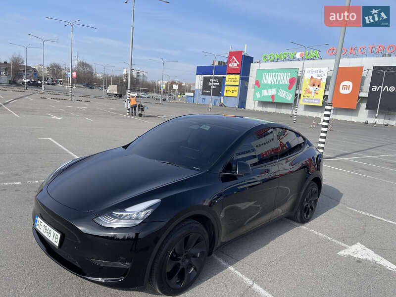 Внедорожник / Кроссовер Tesla Model Y 2023 в Днепре