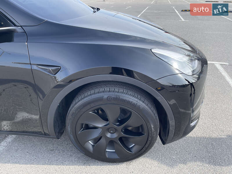 Внедорожник / Кроссовер Tesla Model Y 2023 в Днепре