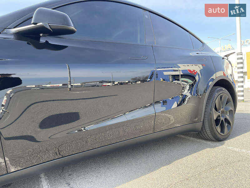Внедорожник / Кроссовер Tesla Model Y 2023 в Днепре
