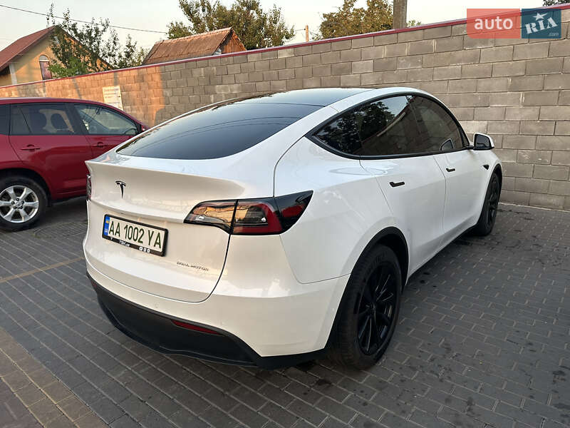 Универсал Tesla Model Y 2020 в Киеве