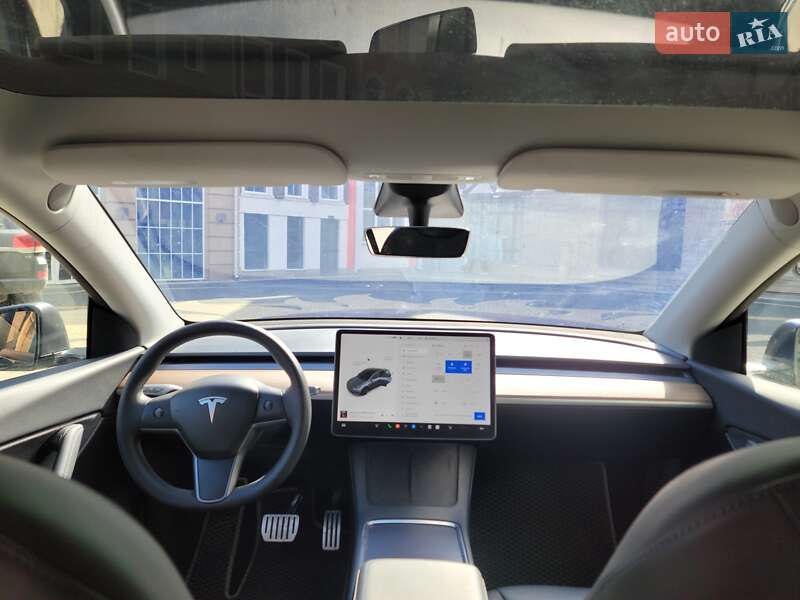 Внедорожник / Кроссовер Tesla Model Y 2021 в Ровно