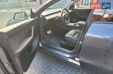 Внедорожник / Кроссовер Tesla Model Y 2021 в Ровно